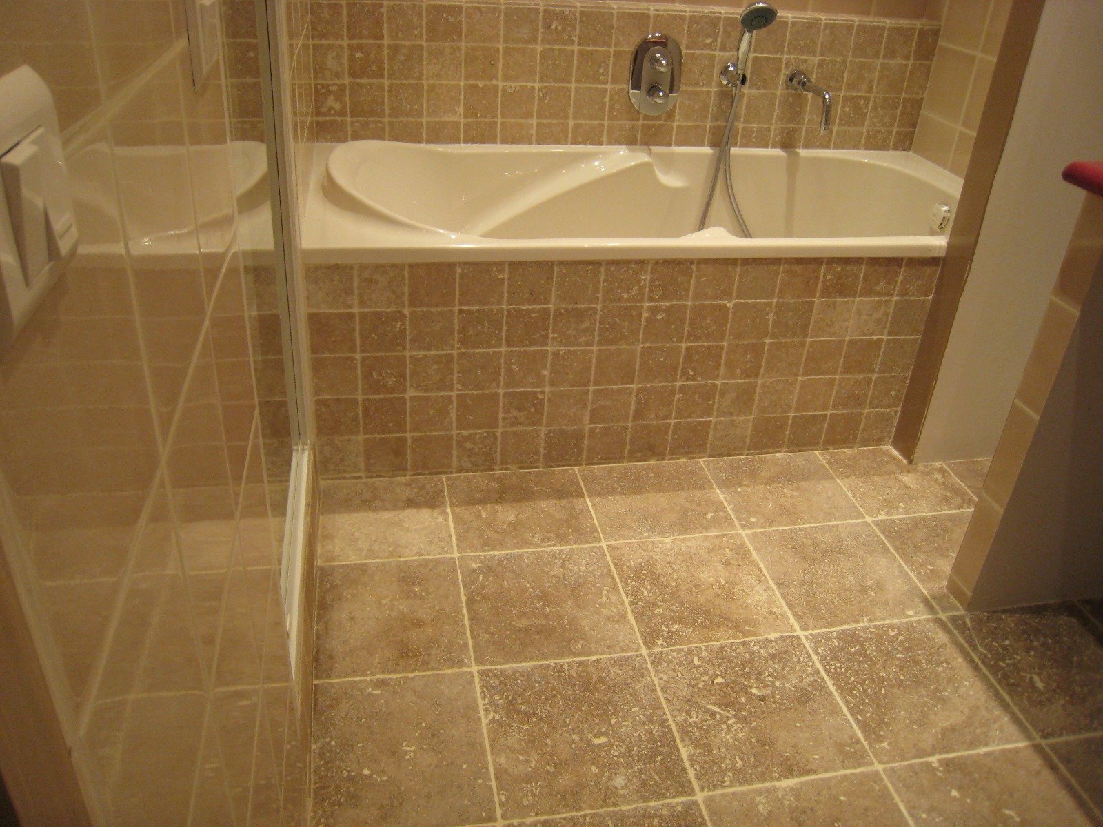 Salle de bain rénovée - Photo 4